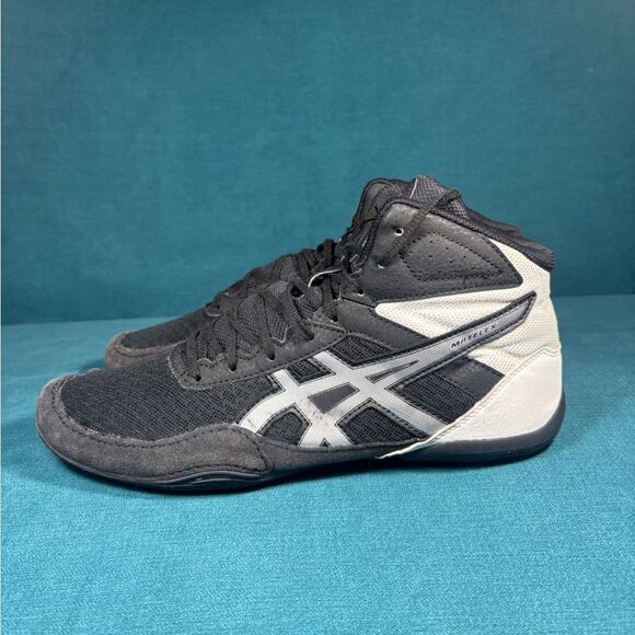 Size 12 - Men’s ASICS Matflex Wrestling shoes - Picture 1 of 8